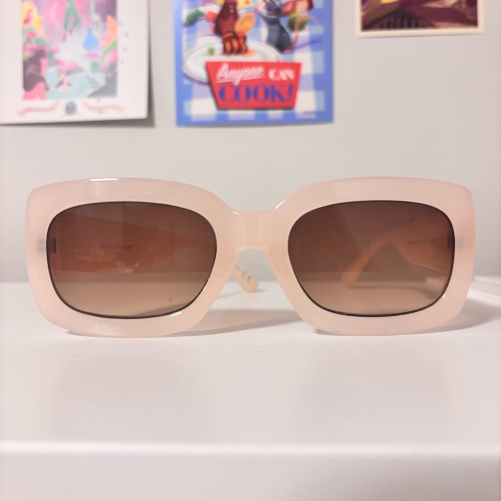 2/$15 🍓 Aerie Cream Sunglasses